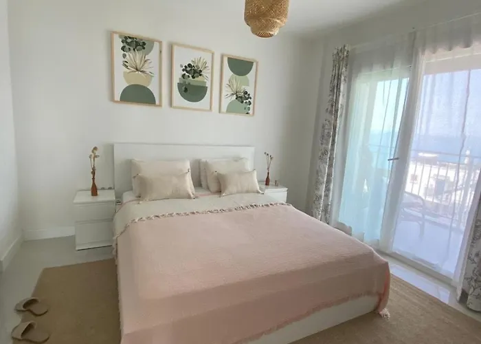 Bogazici Is Centrally Located Ferienhaus *